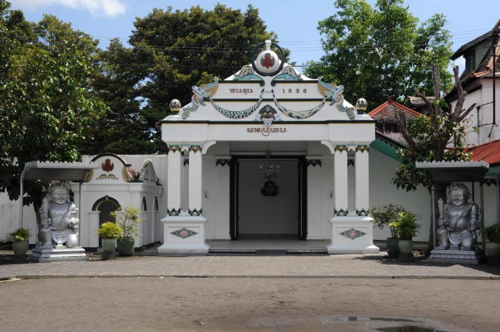 Kj Hotel Jogjacarta Exterior foto