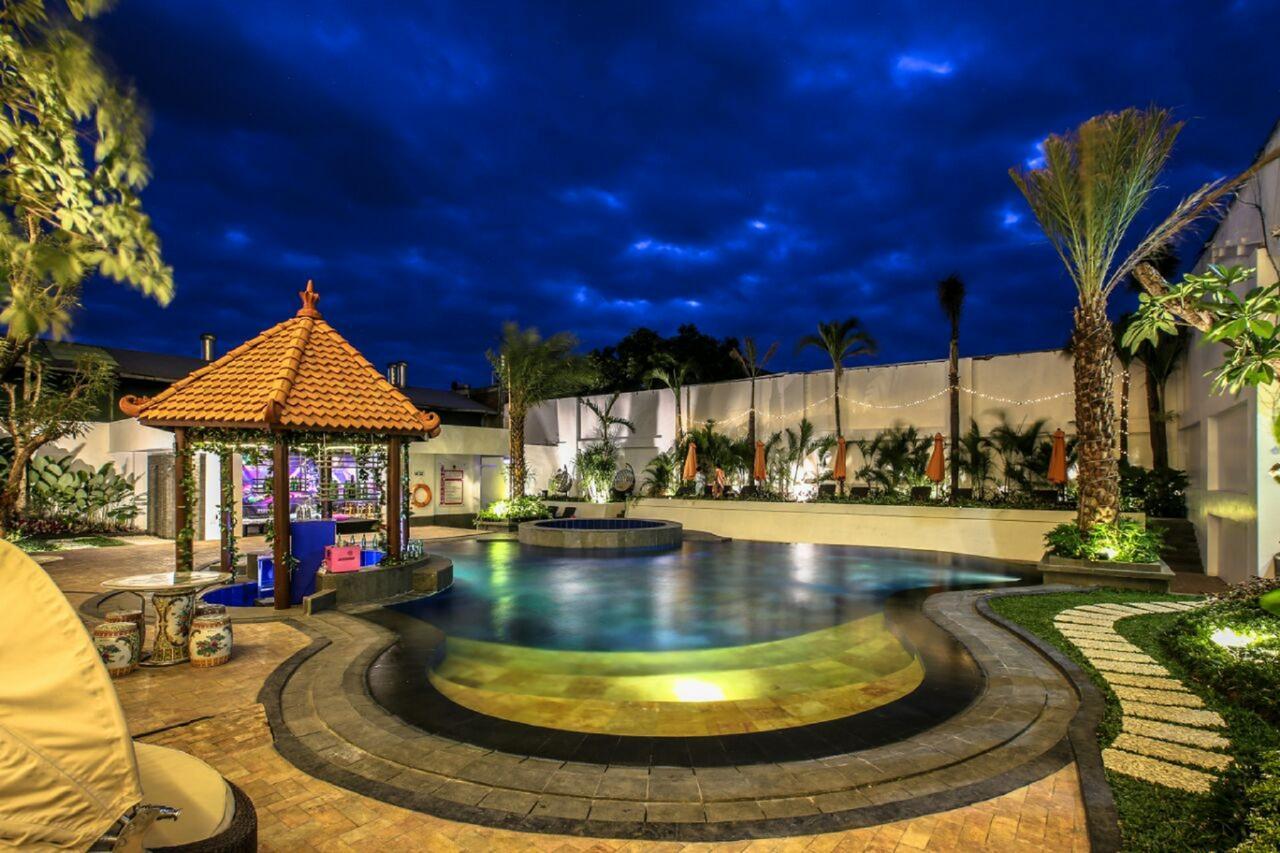 Kj Hotel Jogjacarta Exterior foto